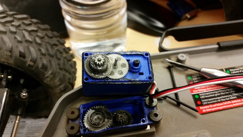 File:Steering servo.jpg